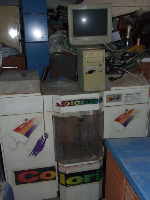 Maquina de afinar tintas