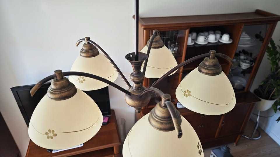 Żyrandol do salonu