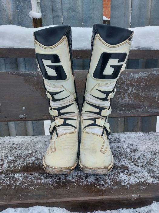 Мотоботи крос єндуро Gaerne Leat Alpinestars TCX Sidi Oneal Tech Fox