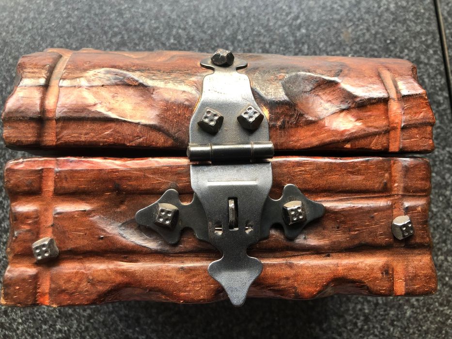 Pequena Arca em Madeira - Peça decorativa