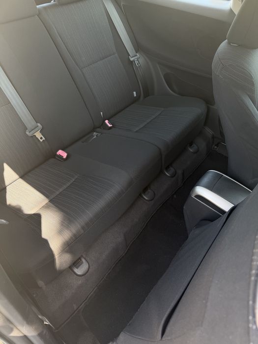Toyota Auris 1.4 D4D Nacional um dono revisoes todas na marca