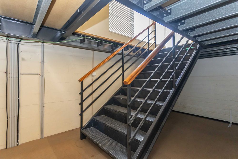 Armazém C/ Escritórios no Barreiro