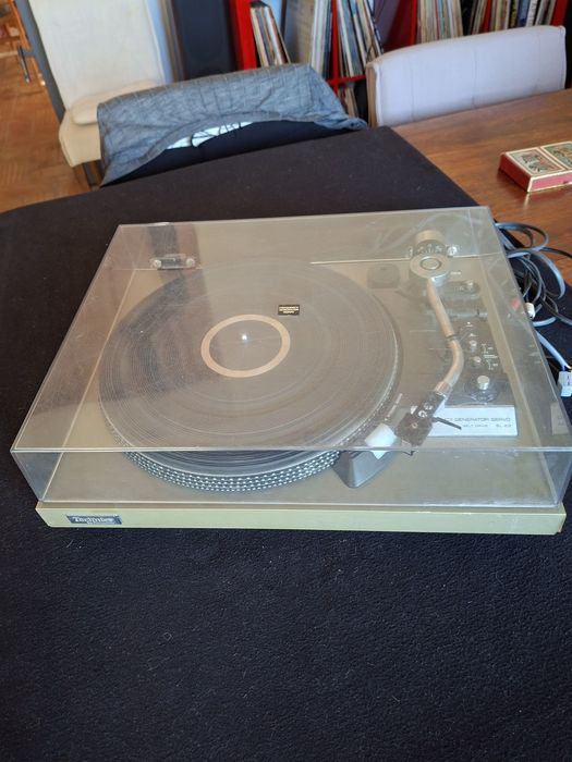 Giradiscos Technics SL-23