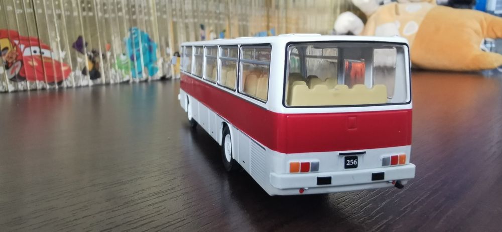 Ikarus 256. Model kultowe autobusy PRL. Skala 1:72