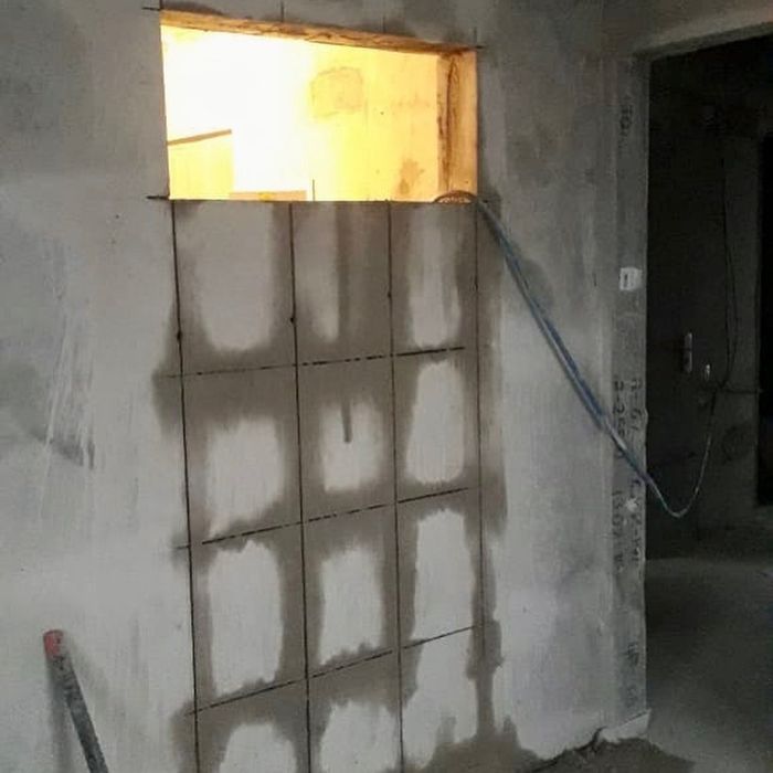 Вырезаем проемы Алмазная резка проемов  демонтажные работы демонтаж.