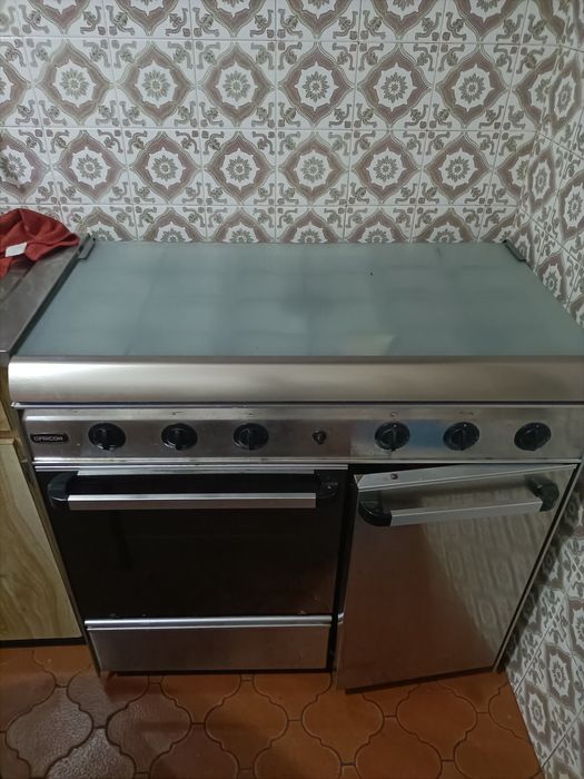 Fogão com forno a gás