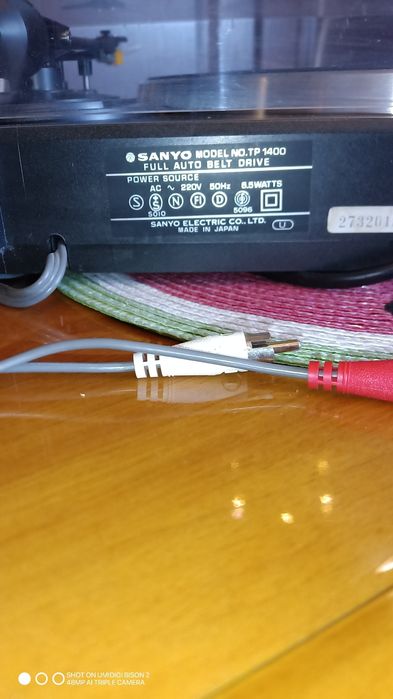 Оригинал' вертушка' Sanyo TP 1400