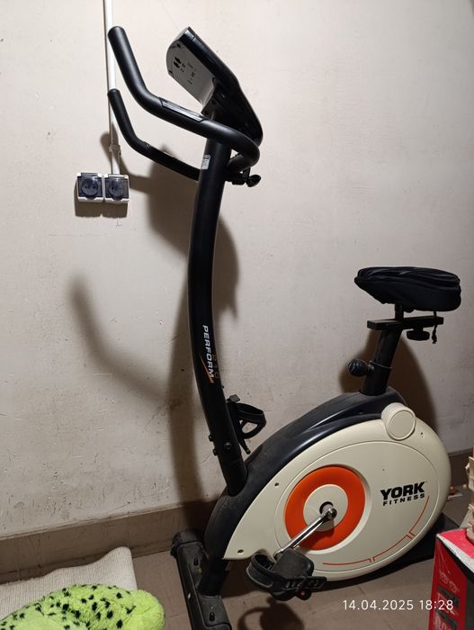 Rower stacjonarny, orbitrek