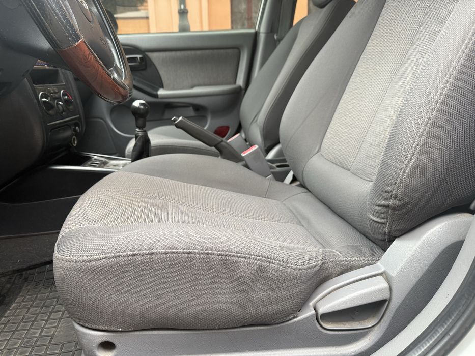 Hyundai Elantra в дуже гарному стані