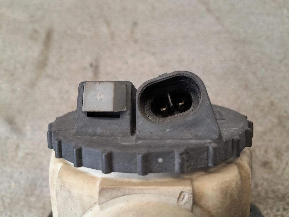 Farol nevoeiro frente esquerdo FIAT Linea (323_)