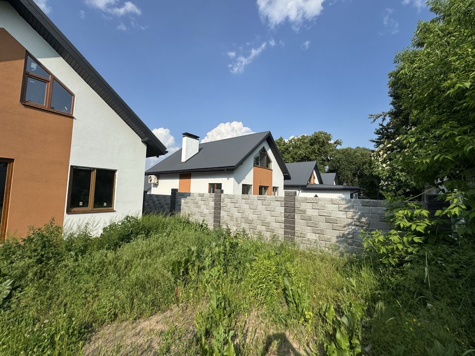 Будинок в 20 хвилинах від Києва!