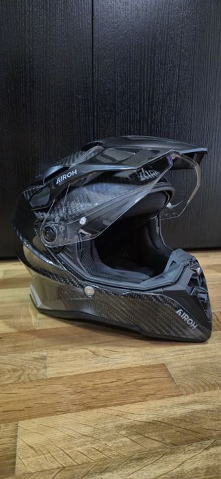 Airoh Commander 2 Carbon