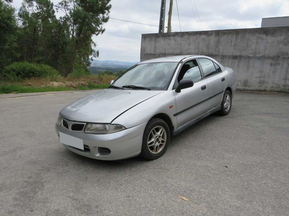 Mitsubishi Carisma 1.9TD de 1997 - Peças Usadas