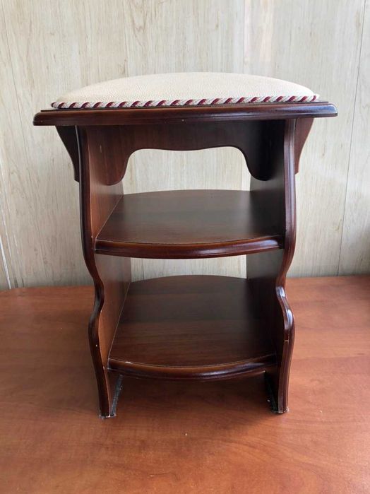 Табурет эксклюзивный инкрустирован .