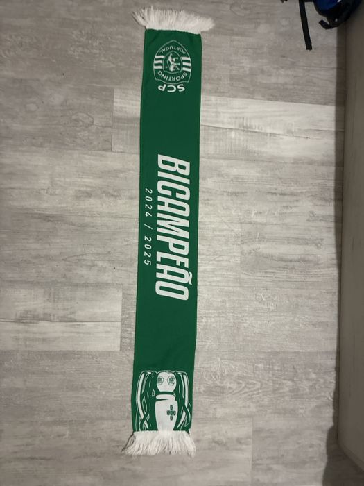 Cachecol Oficial Sporting CP - Bicampeão 2024 / 2025 (Novo)