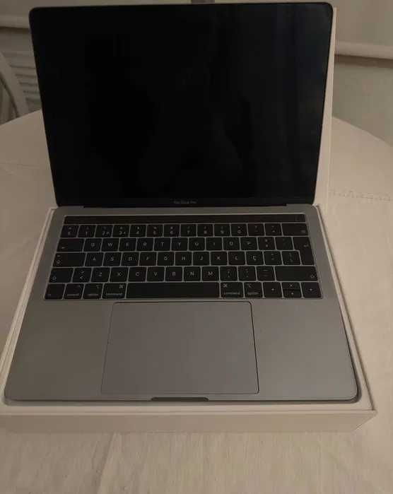 Macbook Pro 13" Custou 1700€ Como NOVO Fatura