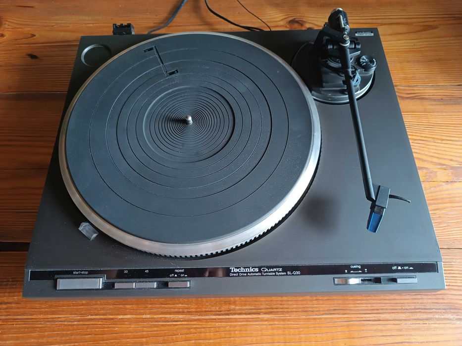 Gramofon Technics SLQ 30 Quaetz automat , igła Technics