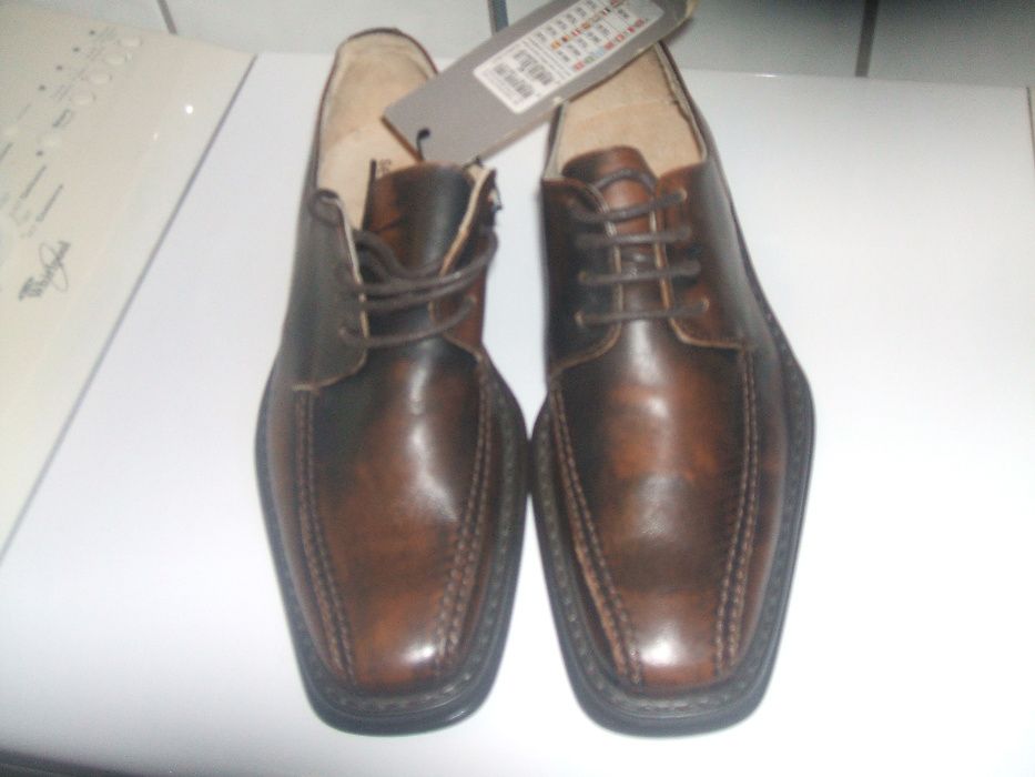 buty pantofle półbuty męskie 40 nowe skórzane portugal lakierki