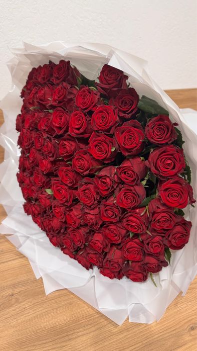 Роза Днепр!  Доставка цветов Днепр!