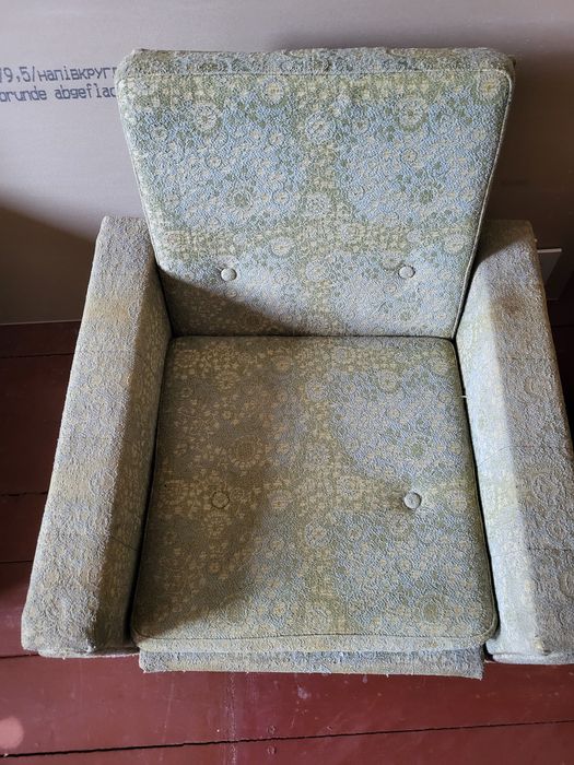 Кресла бувші у використанні