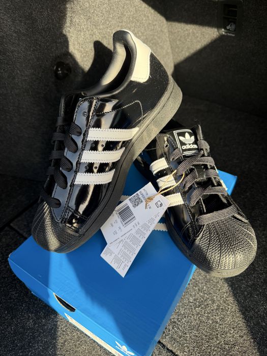 Adidas Superstar