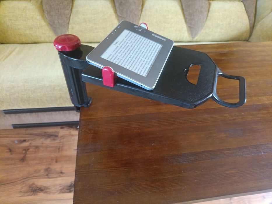 Настольная подставка под планшет