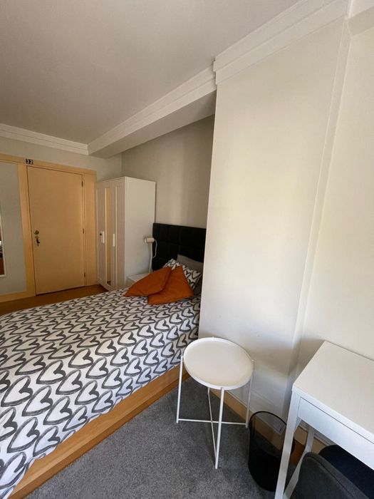 Quarto individual COM AR CONDICIONADO- CONTRATO  e despesas incluídas
