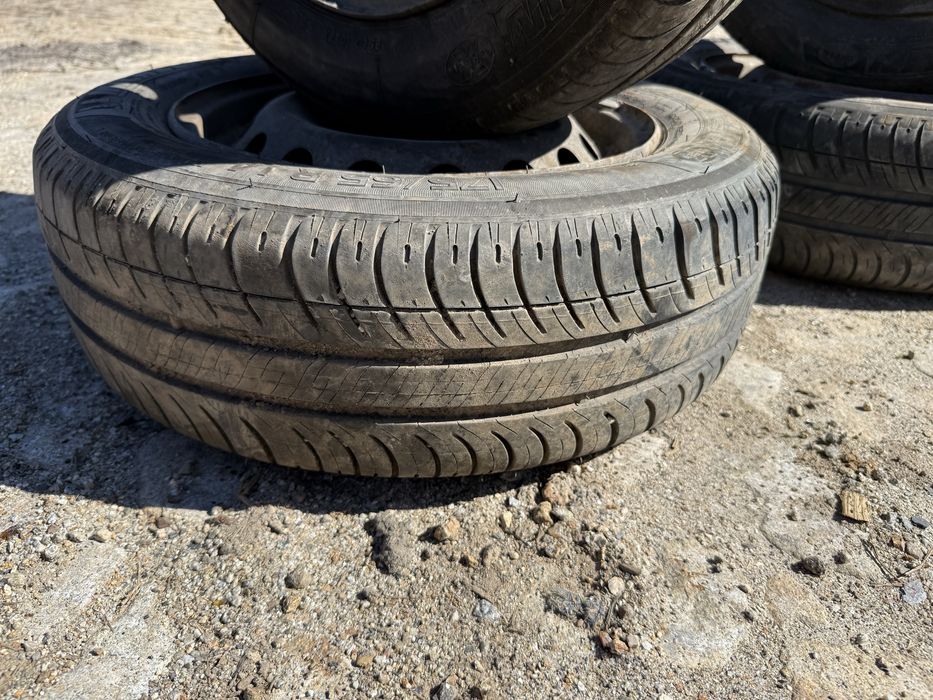 Pneus Michelin 175/65 R14 82T - usados
