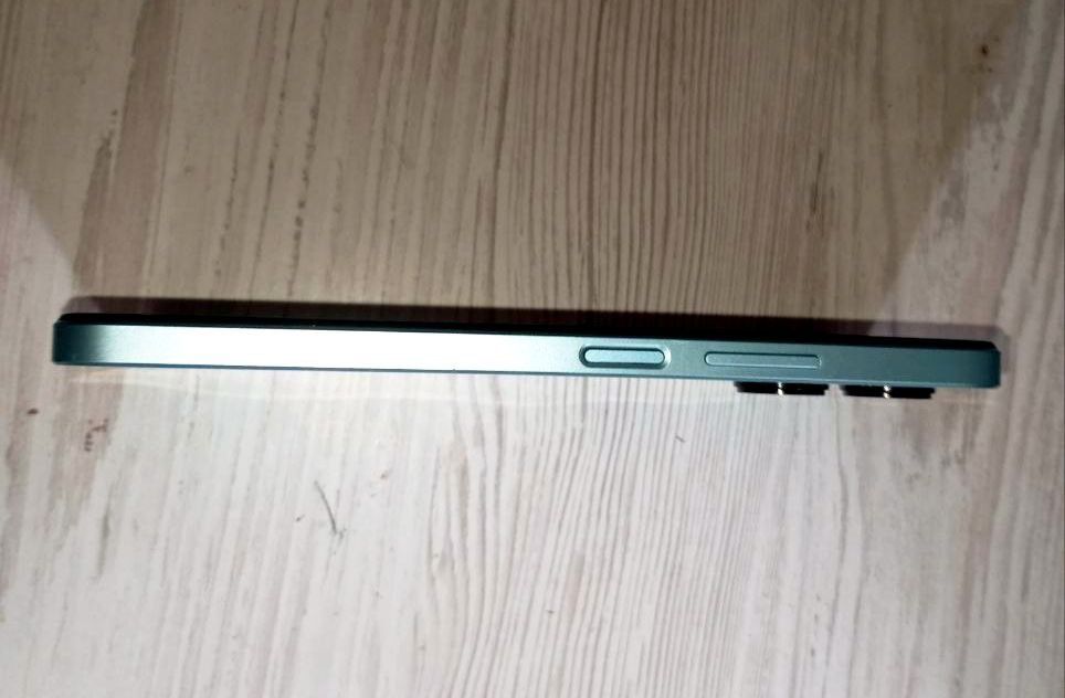 Realme С33. 4/128 GB  Ідеальний стан.