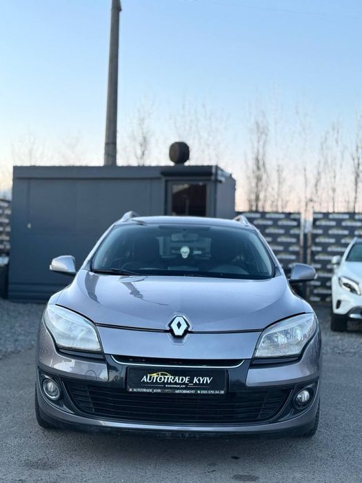 Renault Megane 3. Рестайлинг.1.5 дизель. Автомат.