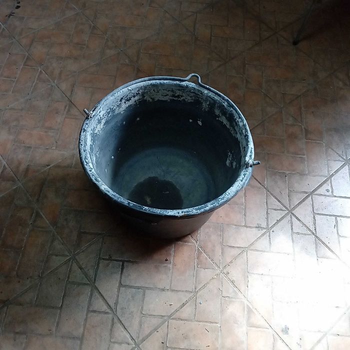 Balde em plástico para arrumação, de 40 litros