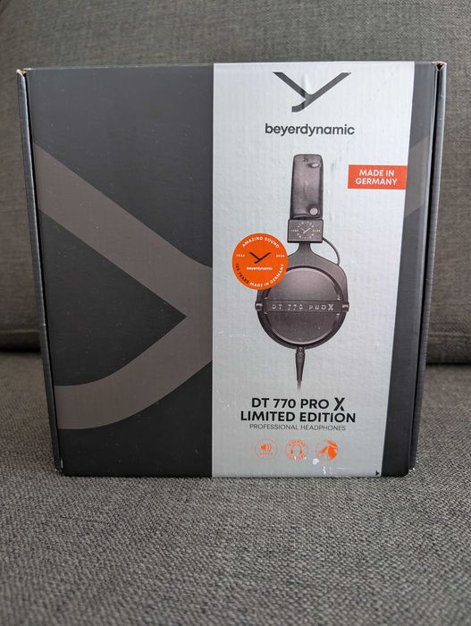 Beyerdynamic DT 770 PRO X - Headphones Profissionais (Edição Limitada 100 anos)