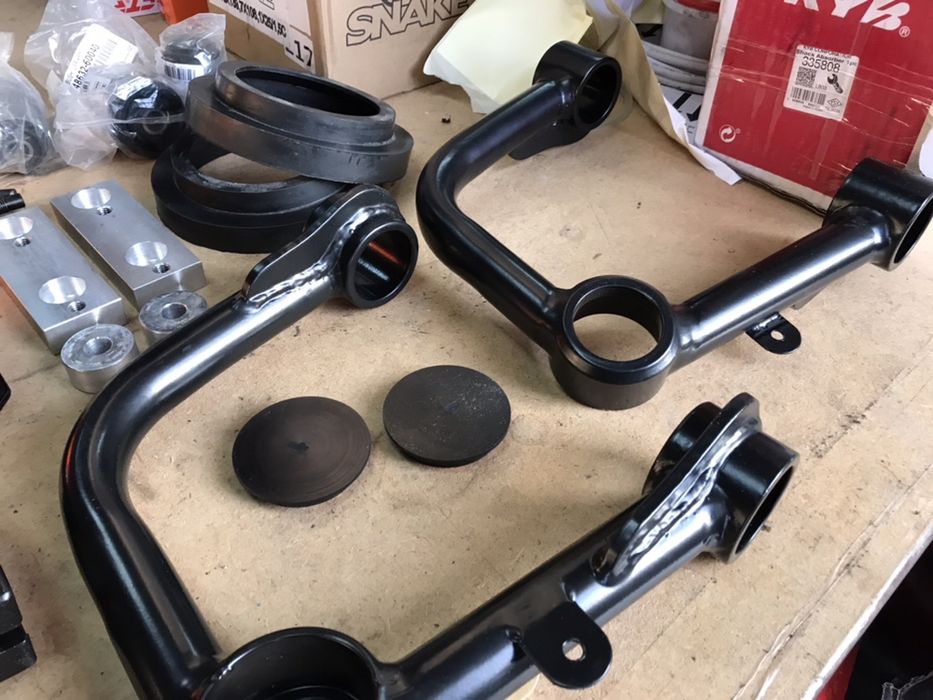 Рычаги под лифт Toyota FJ Cruiser 4Runner PradoTacoma Hilux TLC100/200