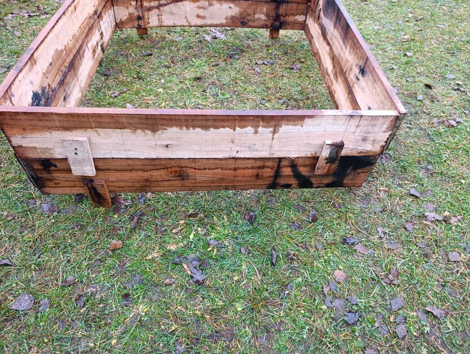 Drewniane ramki na warzywniak 110x100x14 cm