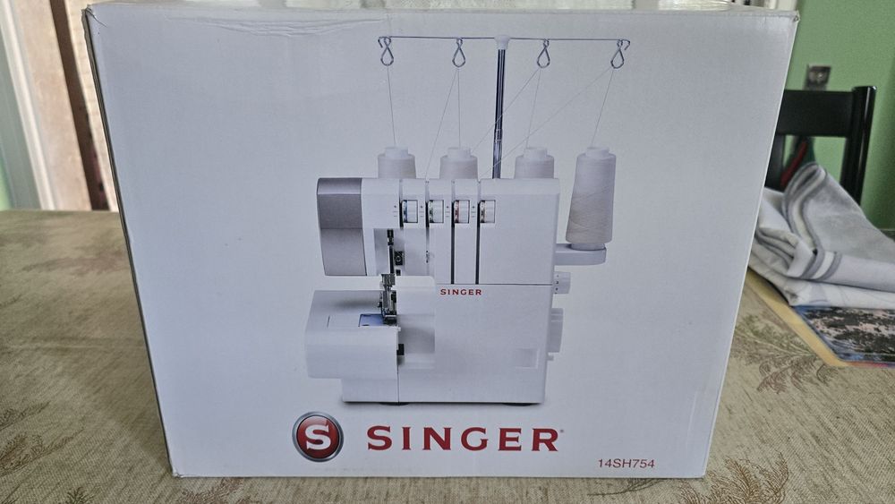 Máquina custura singer - corte e cose