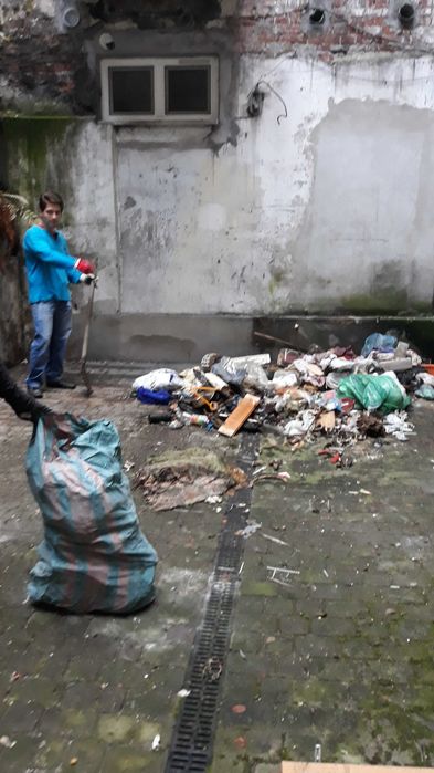 OPRÓŻNIANIE MIESZKAŃ wywóz mebli likwidacja mieszkań Sprzątanie piwnic