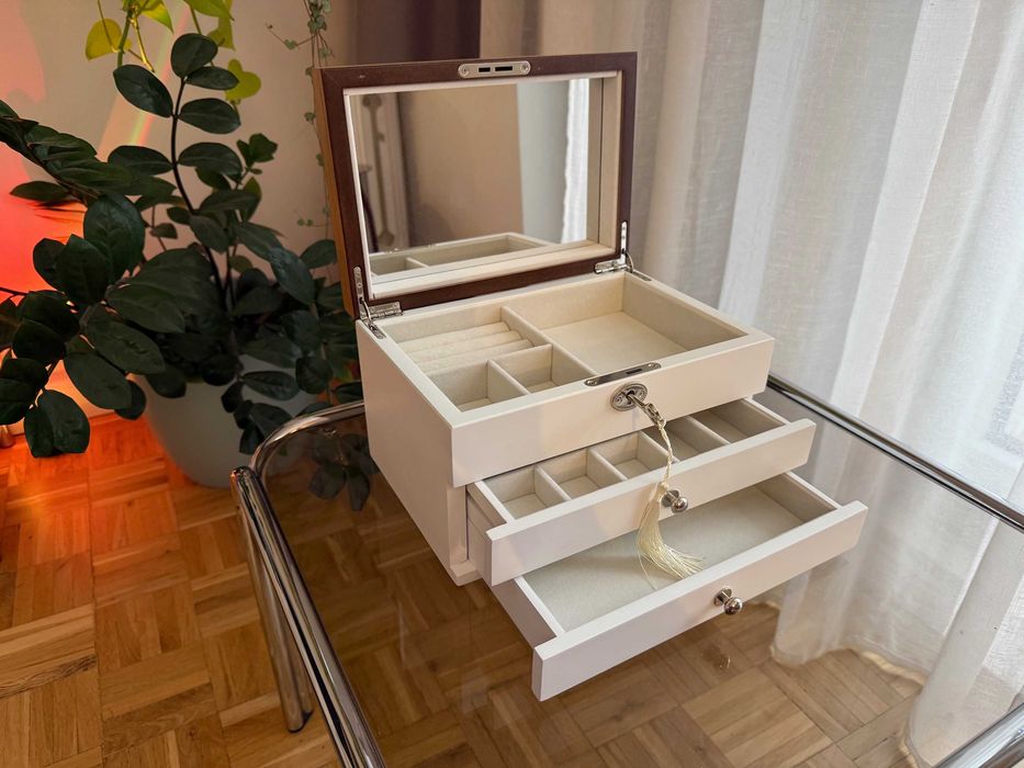 Szkatułka na biżuterię elegancka NOWA kuferek pudełko PREZENT dla NIEJ