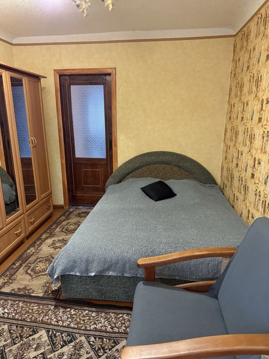 Здам  2 кім квартиру погодинно  та подобово в центрі міста. Звітні док