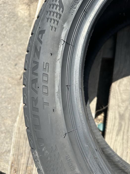 255/45 R18 Bridgestone Turanza T005 /2021рік/пара/2шт./літо/