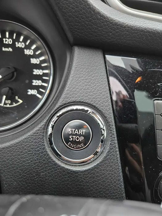 Nissan Qashqai      2014