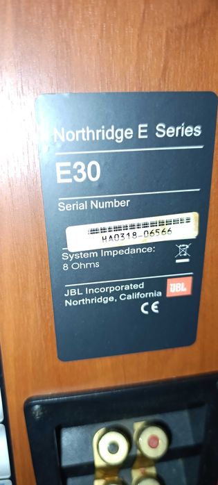Sprzedam Kolumny głośnikowe JBL E30
