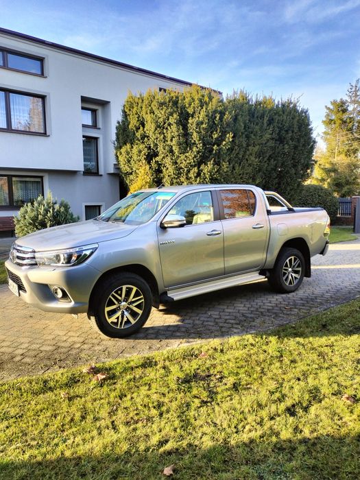 Toyota Hilux 2021 rok