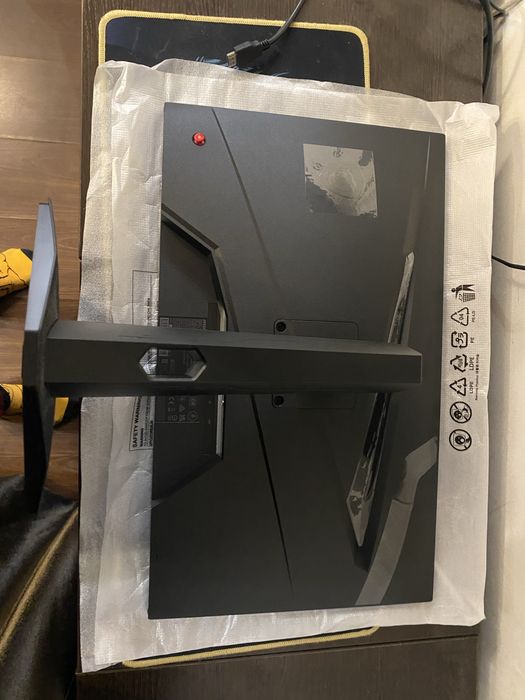 Монитор MSI 244F E2