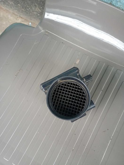 Воздухомер Мазда премеси