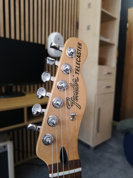 Fender Deluxe Nashville Telecaster PF FRD
