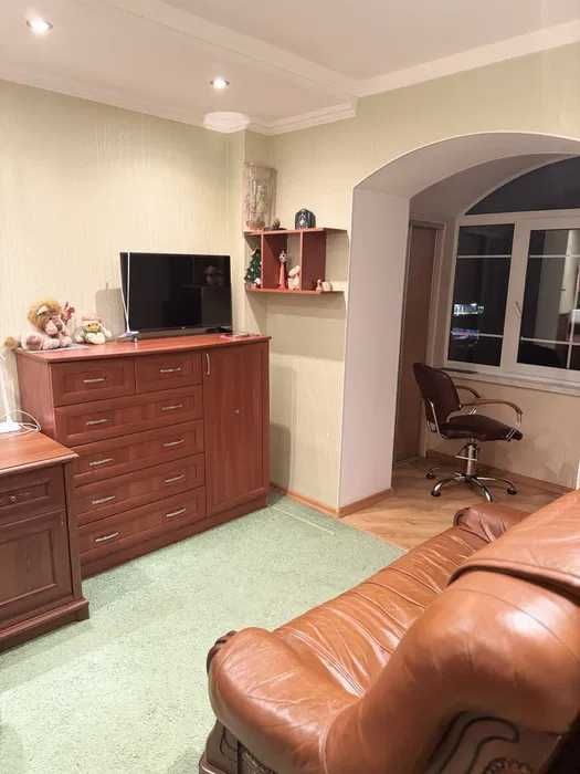 Продаж 3-кім квартири Митниця, вул. Нижня Горова