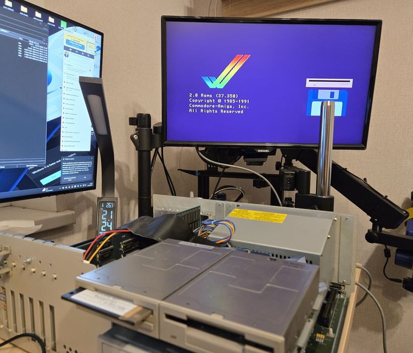 Amiga 2000 z rozszerzeniem RAM pod zorro II,  Hdmi, Ripple IDE Ata, CF