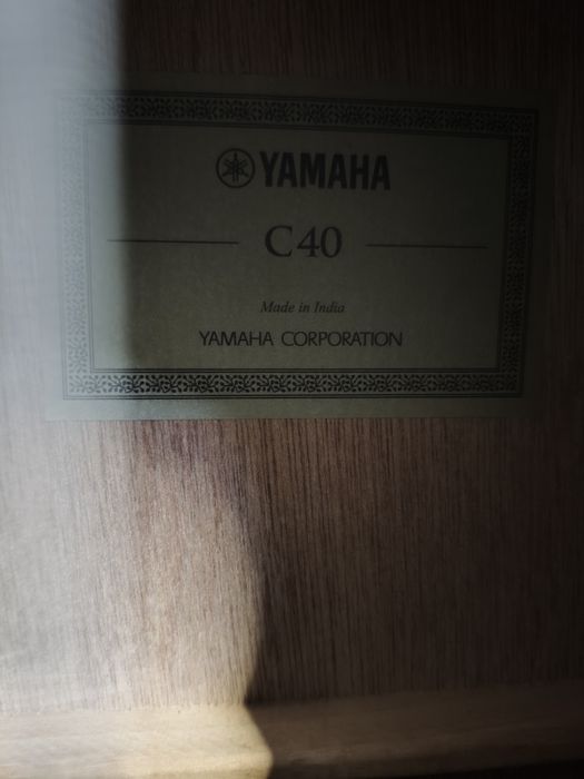 Guitarra  YAMAHA C40