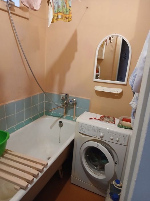Сдам двух кімнатну квартиру на длительный период Чорноморськ