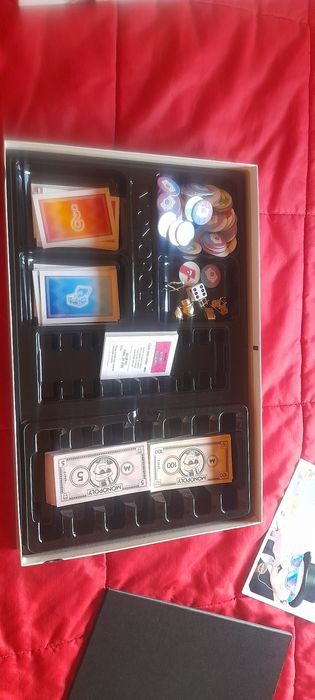 Monopoly Millennials jogo de tabuleiro